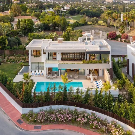 Villa Vacation I The Address, Brand-new Villa, Private Turquoise Pool, 6bdr, Prime Golf Valley Location, Minutes From Puerto Banus, Luxury Interiors, Private Gym, Lounge Bar *
